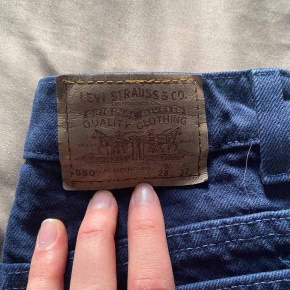Vintage Levi’s 550 - Picture 5 of 9